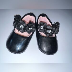 Black Floral Kids Shoes size 6-9 M
